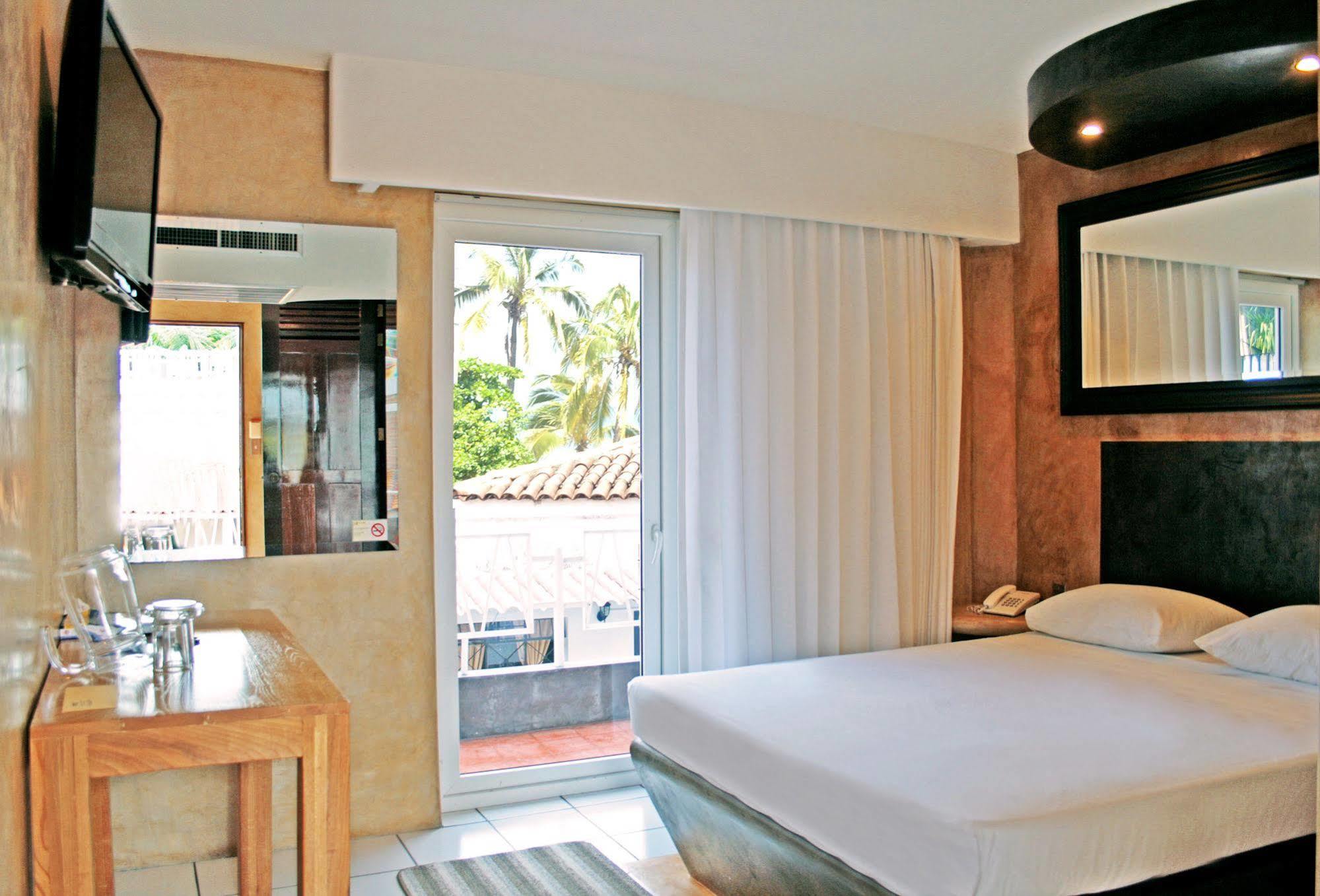 Hotel Rio Malecon Puerto Vallarta Dış mekan fotoğraf